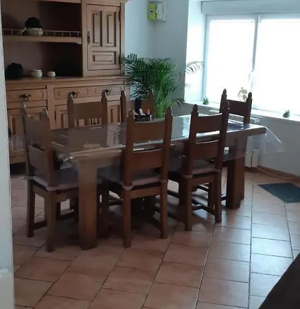 Des 4a Casa de Férias Sémeries